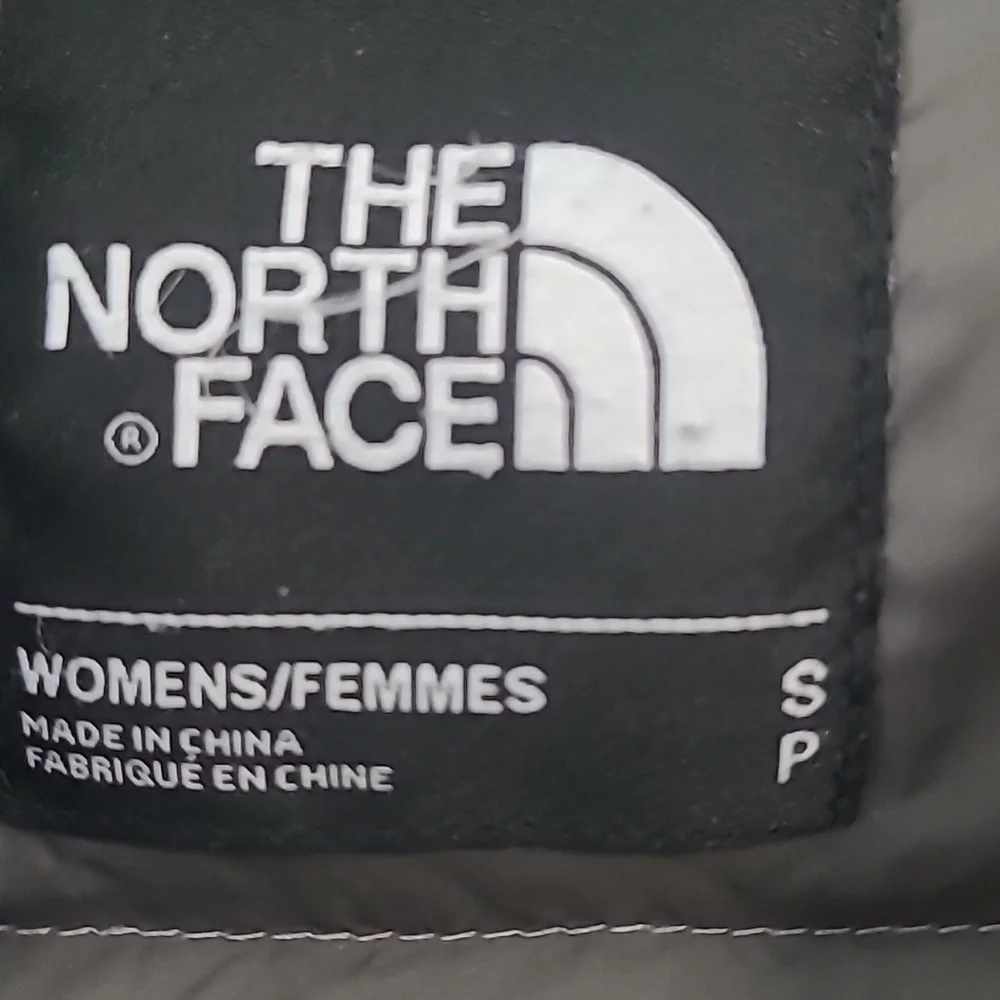 The North Face Women's Gray Puffer Jacket Size SP 550 - Picture 4 of 11